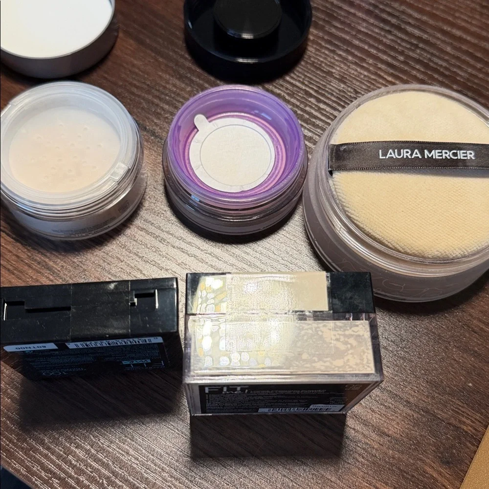 Setting Powders NEW except Laura Mercier